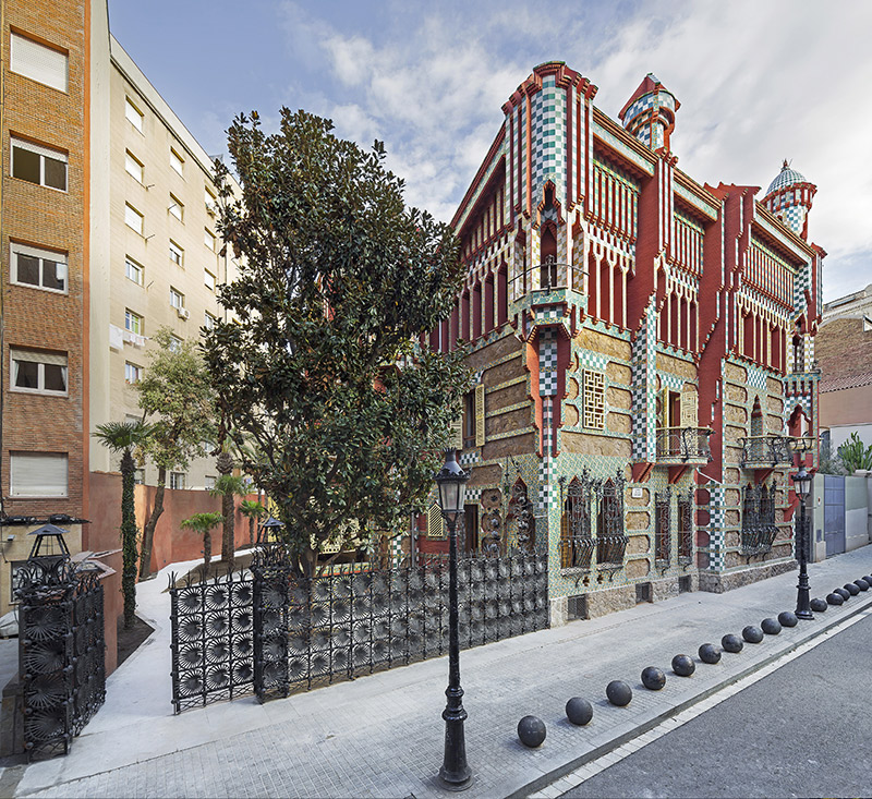 Visitar a primeira casa de Gaudí