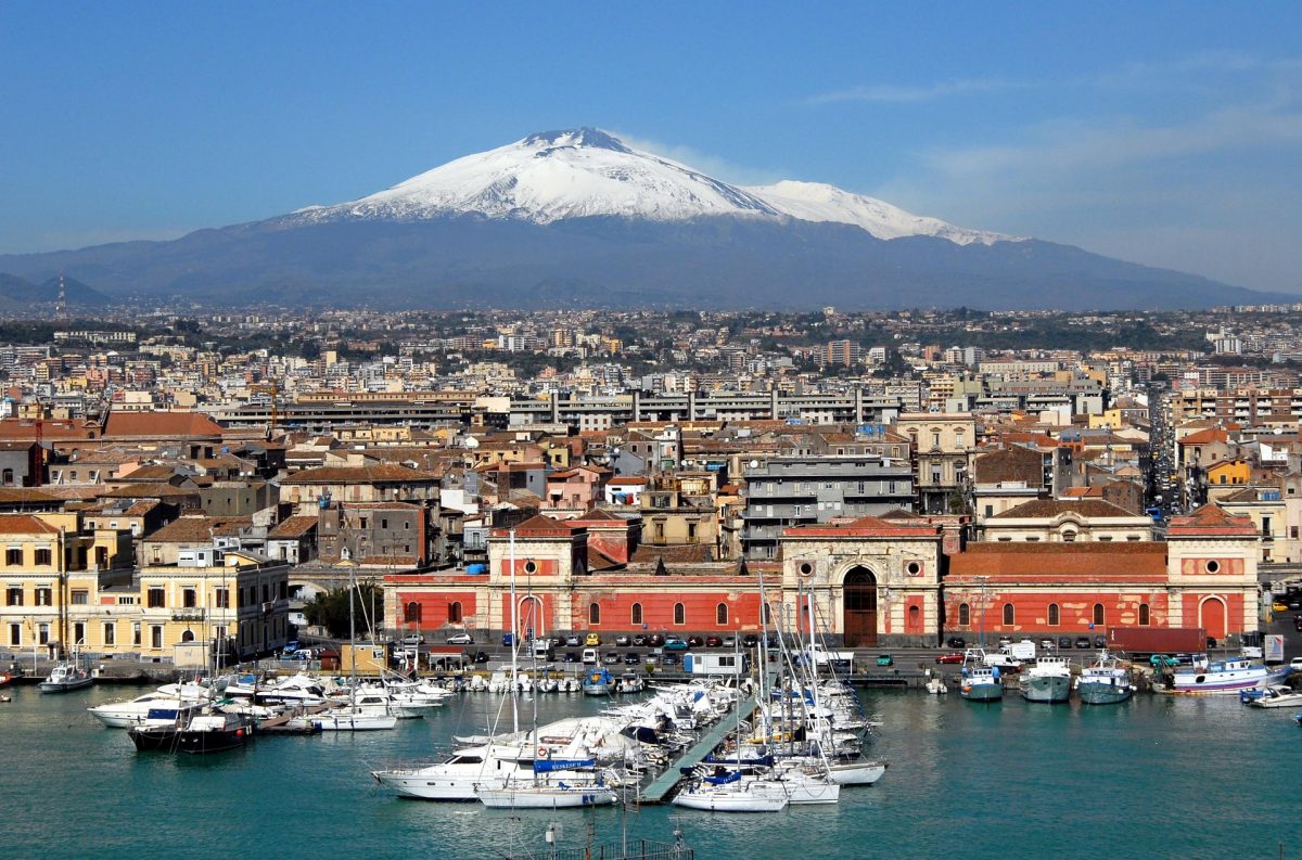 cidades para conhecer na Sicília: CATÂNIA