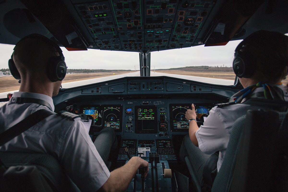 cockpit avião