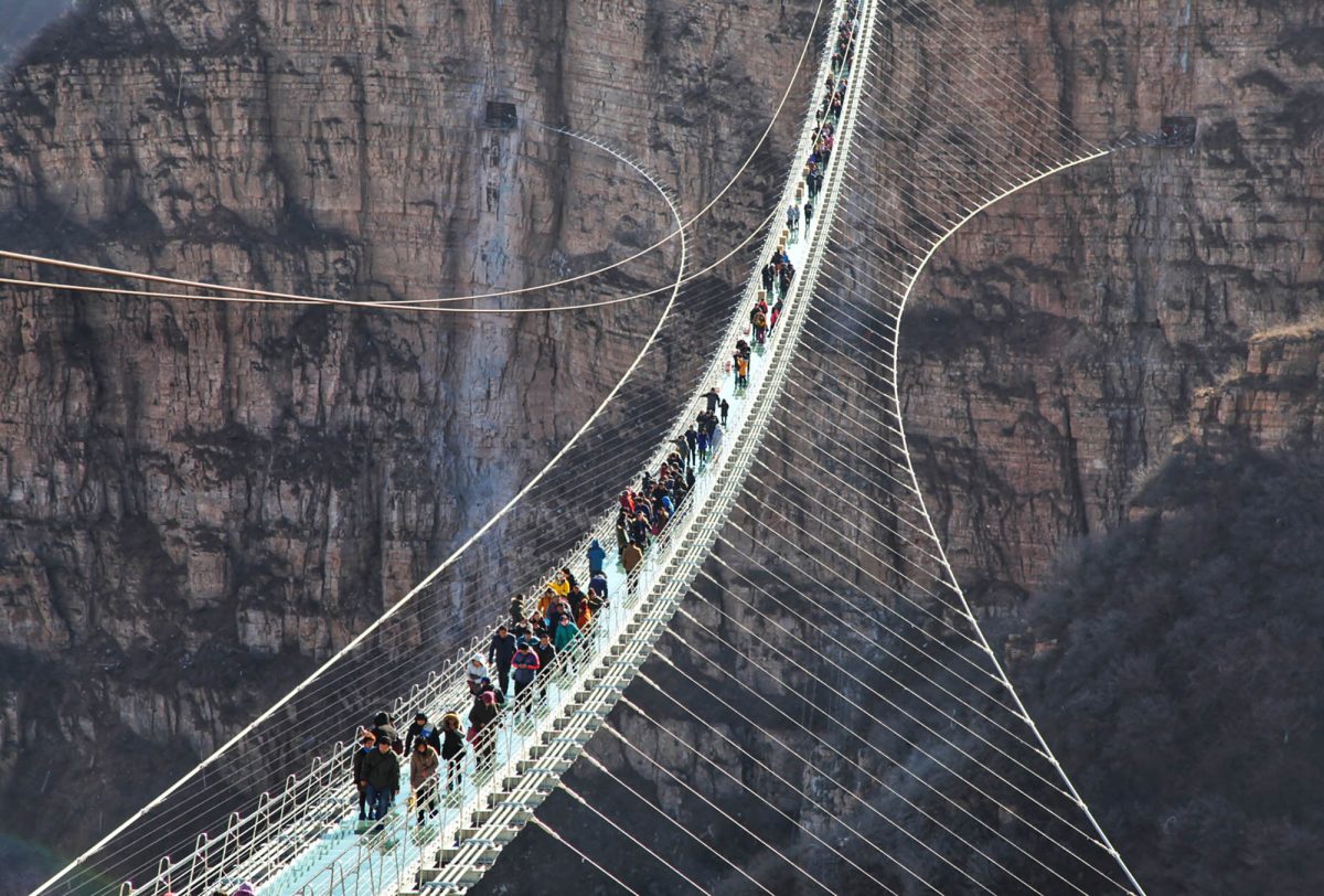maior ponte de vidro do mundo