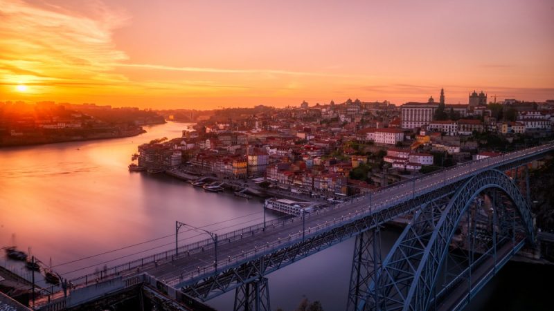 7 city breaks a preços especiais com partida do Porto