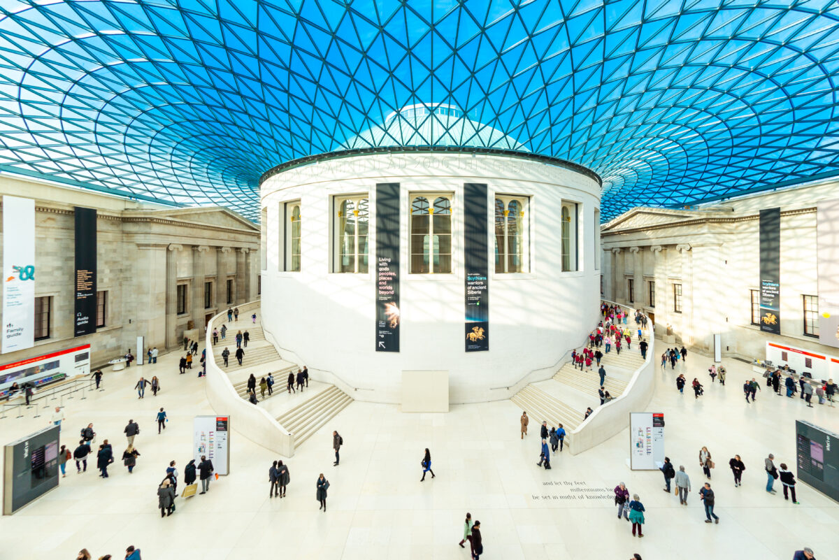 interior do British Museum top 10 gratuito em londres