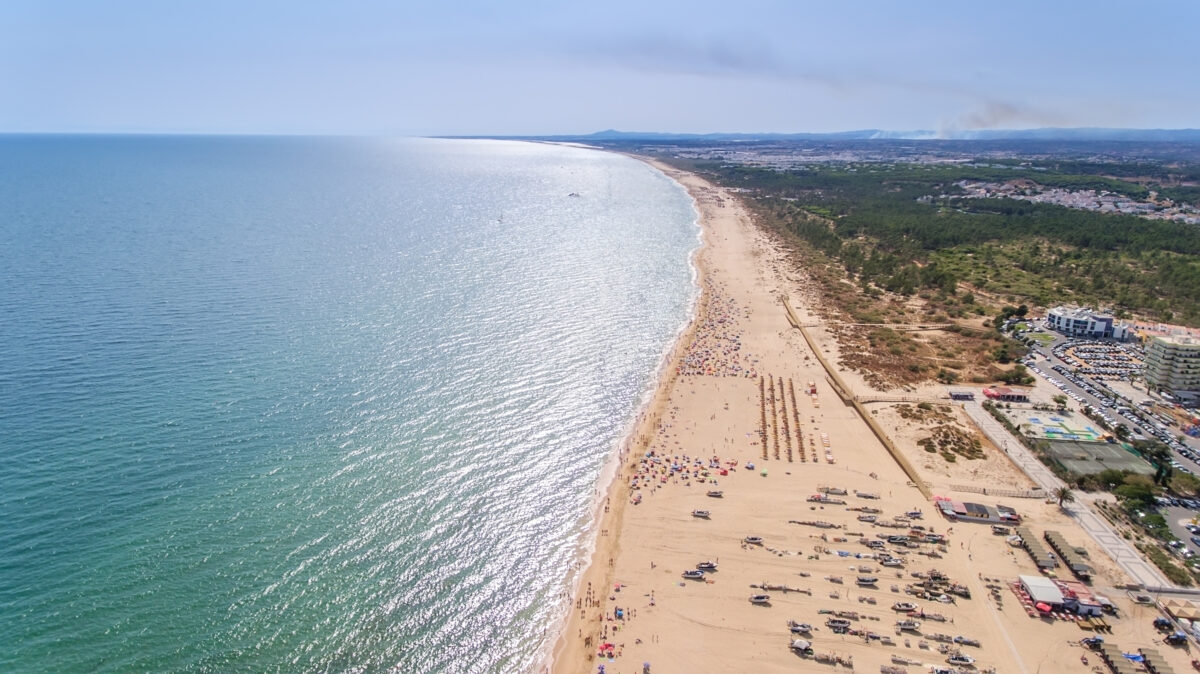 Praias Tranquilas no Algarve: Praia de Monte Gordo